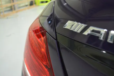 [나이퍼스] 벤츠 e43 amg 고광도 베니셔퍼플 ax필름 전체랩핑시공 +크롬죽이기 / 시흥시 월곶동