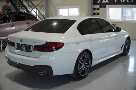 BMW G30 520i 부분랩핑 (창틀 크롬죽이기 , 실내 PPF) Ax 필름 고광도 유광 블랙 (PPF) / 시흥시 월곶동