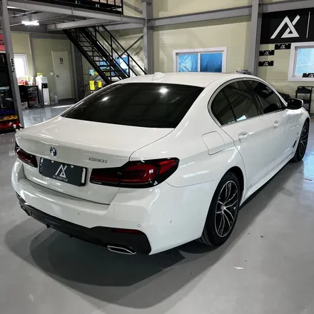 BMW G30 520i 부분랩핑 (창틀 크롬죽이기 , 실내 PPF) Ax 필름 고광도 유광 블랙 (PPF) / 시흥시 월곶동