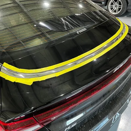 KIA K5 DL3 부분랩핑 (창틀 크롬 죽이기, 도어 캐치) AX 필름 고광도 유광 블랙 (PET) / 시흥시 월곶동