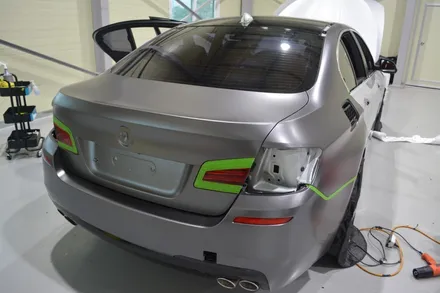 [나이퍼스] bmw 528i 사틴다크그레이 3m ax필름 유광카본 사이드미러,손잡이 시흥랩핑/인천랩핑/서울랩핑/안산랩핑/광명랩핑/화성랩핑 / 시흥시 월곶동