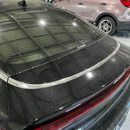 KIA K5 DL3 부분랩핑 (창틀 크롬 죽이기, 도어 캐치) AX 필름 고광도 유광 블랙 (PET) / 시흥시 월곶동