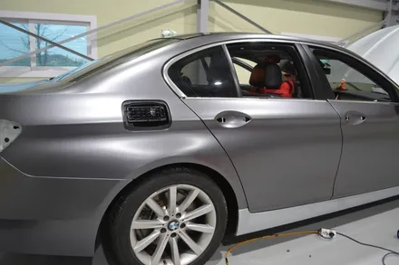 [나이퍼스] bmw 528i 사틴다크그레이 3m ax필름 유광카본 사이드미러,손잡이 시흥랩핑/인천랩핑/서울랩핑/안산랩핑/광명랩핑/화성랩핑 / 시흥시 월곶동