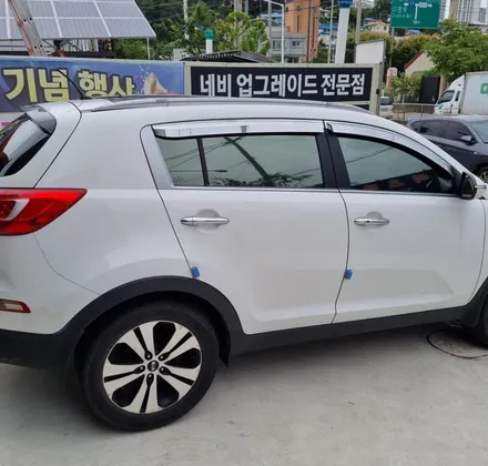 스포티지 R - 매력적인 에메랄드 반사 필름 솔라가드 새턴 전체 재시공