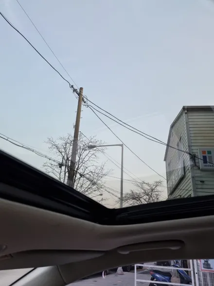 [대전 올 뉴 카니발] 솔라가드 새턴 전체 재시공 _ 매력적인 에메랄드 빛 반사필름 _ 열차단 기능/ 시인성 우수한 솔라가드 새턴 시공하러 오세요!