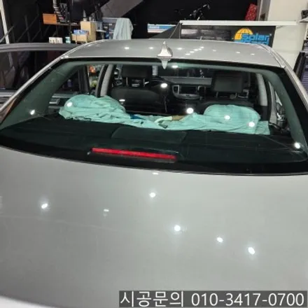 대전 제니시스 BH 뽀글이 뒷유리 솔라가드 HP 차콜 썬팅 시공