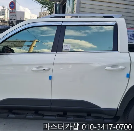 대전 렉스턴 칸 신차 썬팅- 솔라가드 노블 Z로 완벽한 열 차단과 선명한 시인성을 경험해 보세요.