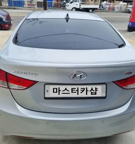 대전 아반떼 MD 솔라가드 차콜 썬팅(틴팅)재시공으로 열 차단 효과와 멋진 스타일을 연출해 보세요!