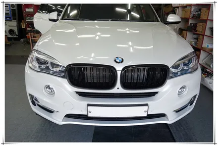 BMW X5 후석 모니터 - 안드로이드 S9 10.1인치