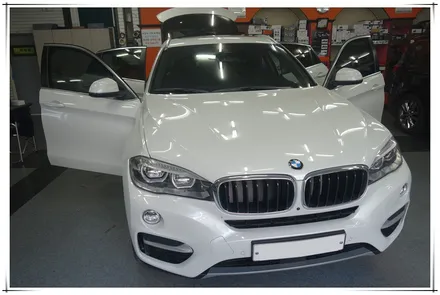 BMW X6 후석 모니터 장착 - 안드로이드 S9