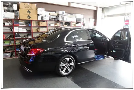 벤츠 E 클래스 E220d  앰비언트 라이트 호환 송풍구