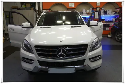 벤츠 ML350 안드로이드 8.4인치 모니터 설치