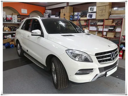 13년식 벤츠 ML350 앰비언트 라이트 - 블루투스 타입