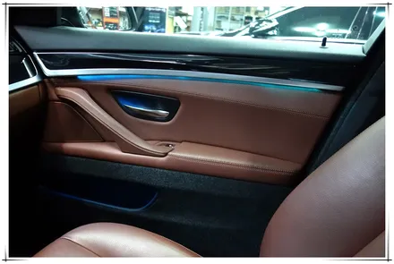 BMW 520d - 가변 앰비언트 라이트 시공