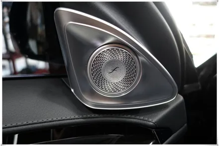 W223 벤츠 S 클래스 - 액티브 앰비언트 라이트와 4D 부메스터 전동 스피커