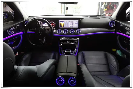 벤츠 E 클래스 E220d  앰비언트 라이트 호환 송풍구