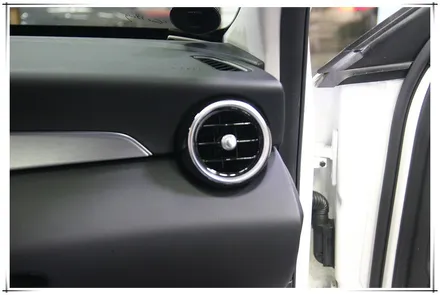 벤츠 W205 C 클래스 - 64색 앰비언트, 송풍구, 부메스터, 카플레이등