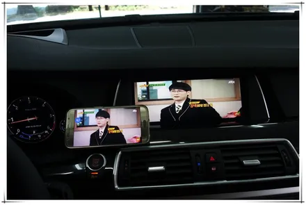 BMW 5GT 무선 미러링 & 엠비언트라이트