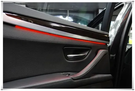 F10 BMW 520d - 순정 트윗과 앰비언트 라이트