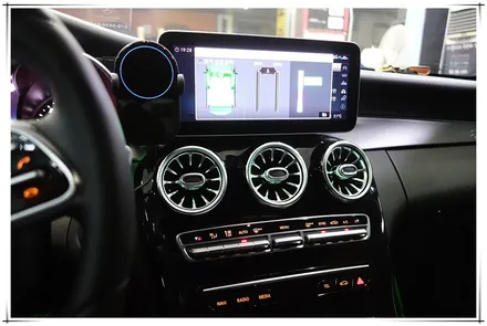 20년형 벤츠 C 클래스 C200d - 앰비언트 송풍구 장착기