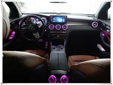 페이스리프트 GLC 300e 앰비언트 송풍구로 분위기 바꾸세요