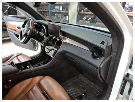 X253 벤츠 GLC 220d  64컬러 앰비언트, 송풍구 튜닝