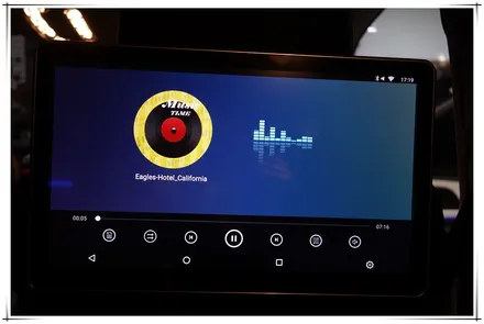 벤츠 GLE300d - 안드로이드 후석 모니터 11.6인치