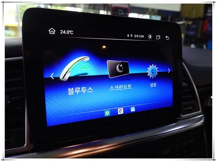 15년형 벤츠 ML250 안드로이드 8.4인치 모니터 시공