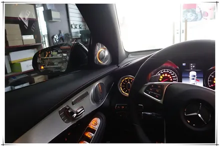 벤츠 GLC 43AMG 쿠페 - 앰비언트 송풍구와 3D부메스터 전동 트위터
