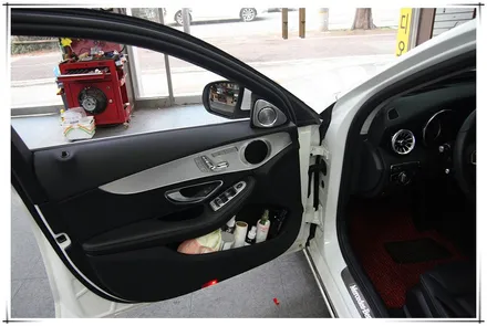 벤츠 W205 C 클래스 - 64색 앰비언트, 송풍구, 부메스터, 카플레이등