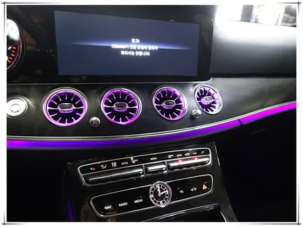 W213 벤츠 E 클래스 - 전동트렁크, 3D 전동 스피커, 앰비언트 송풍구