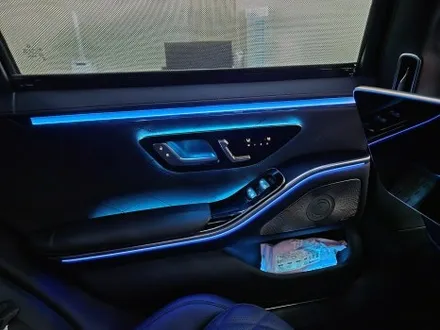 W223 벤츠 S450 4d 부메스터 스피커와 액티브 앰비언트 라이트