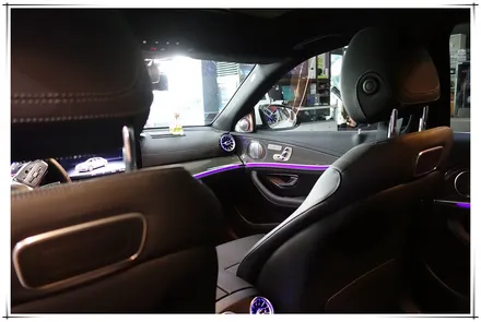 벤츠 E 350 - 앰비언트 송풍구, 3D부메스터, 블랙박스, 보조배터리