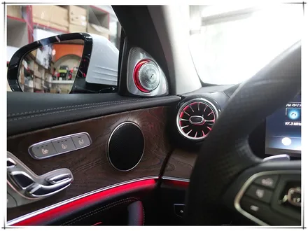 W213 벤츠 E 클래스 앰비언트 송풍구와 3D부메스터 전동 스피커