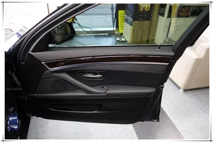 F10 BMW 5시리즈 앰비언트 라이트 시공