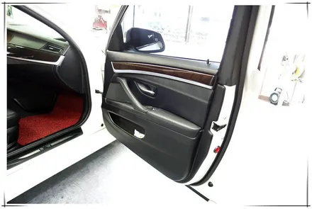 F10 BMW 5시리즈 - 앰비언트 라이트, 하이패스, 보조배터리