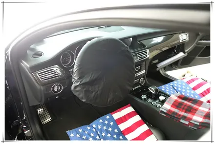 벤츠 CLS 63AMG - 안드로이드 10.25 모니터로 업그레이드