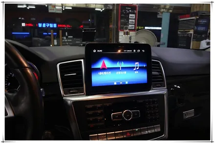 벤츠 ML350 안드로이드 8.4인치 모니터 설치