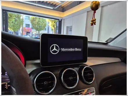 2018 벤츠 GLC 220d - 12.3인치 안드로이드 모니터와 앰비언트 송풍구