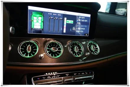 벤츠 E클래스 E53AMG - 후석 모니터, 앰비언트 송풍구 장착
