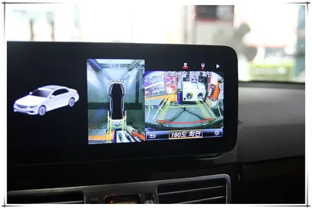 16년형 W212 벤츠 E300 - 안드로이드 모니터를 추천드립니다.