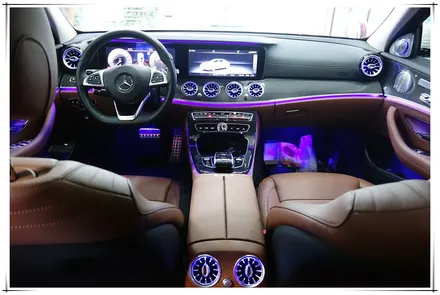 W213 벤츠 E 클래스 앰비언트 송풍구와 3D부메스터 전동 스피커