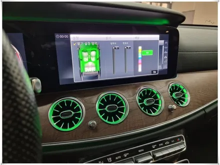 벤츠 E220d 와이드콕핏과 AMG 계기판, 송풍구 앰비언트