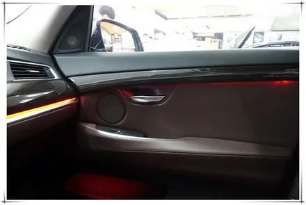BMW 5GT 무선 미러링 & 엠비언트라이트