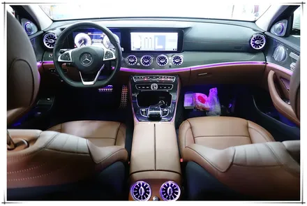 W213 벤츠 E 클래스 앰비언트 송풍구와 3D부메스터 전동 스피커