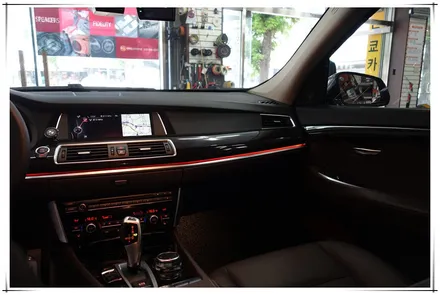 BMW 5GT 무선 미러링 & 엠비언트라이트