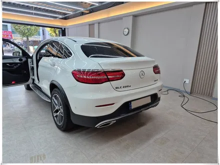 2018 벤츠 GLC 220d - 12.3인치 안드로이드 모니터와 앰비언트 송풍구