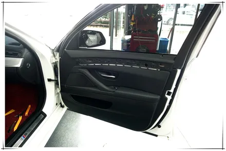 F10 BMW 530d - 가변 앰비언트 라이트 시공