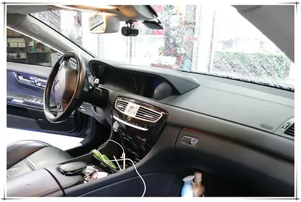 벤츠 CL63AMG - 10.25인치 와이드 안드로이드 모니터 설치