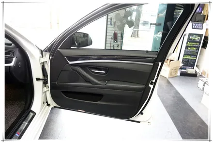 F10 BMW 5시리즈 가변 앰비언트 라이트 시공